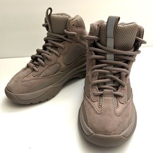 Yezzy Season 7 Dessert boot